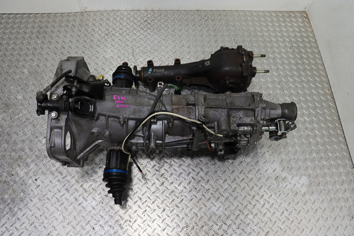 1999–2005 Subaru Legacy Outback Impreza 2.5L AWD Manual Transmission Non-Turbo OEM 5-Speed