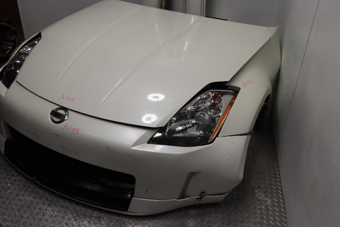 2003–2006 Nissan 350Z OEM Front End Nose Cut Assembly Complete Front Clip Conversion