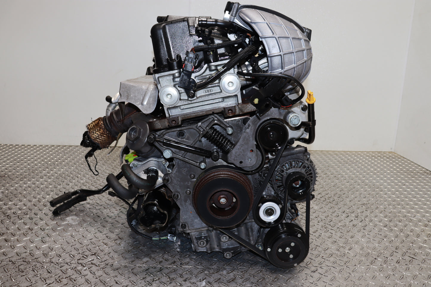 (2002–2006) Mini Cooper S 1.6L Supercharged Engine with 6-Speed Manual Transmission JDM