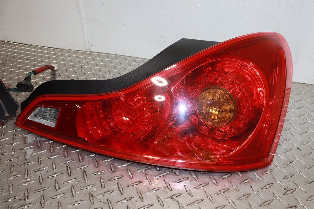 JDM NISSAN SKYLINE 370GT INFINITI G37 COUPE COMPLETE FRONT END NOSE CUT AND REAR ASSEMBLY