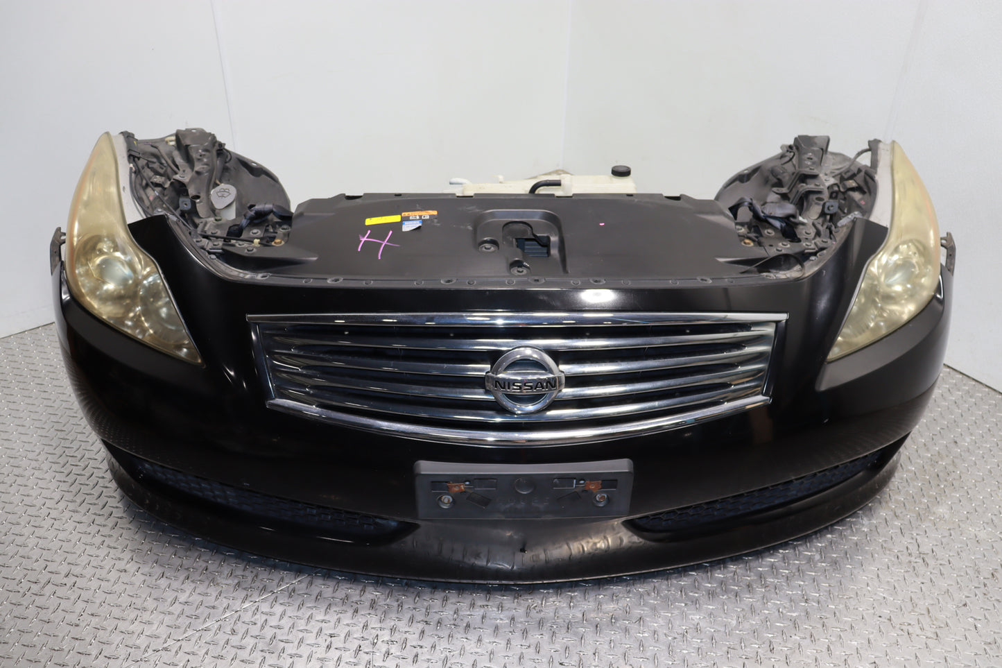 NISSAN SKYLINE 370GT INFINITI JDM G37 COUPE COMPLETE FRONT END NOSE CUT AND REAR ASSEMBLY
