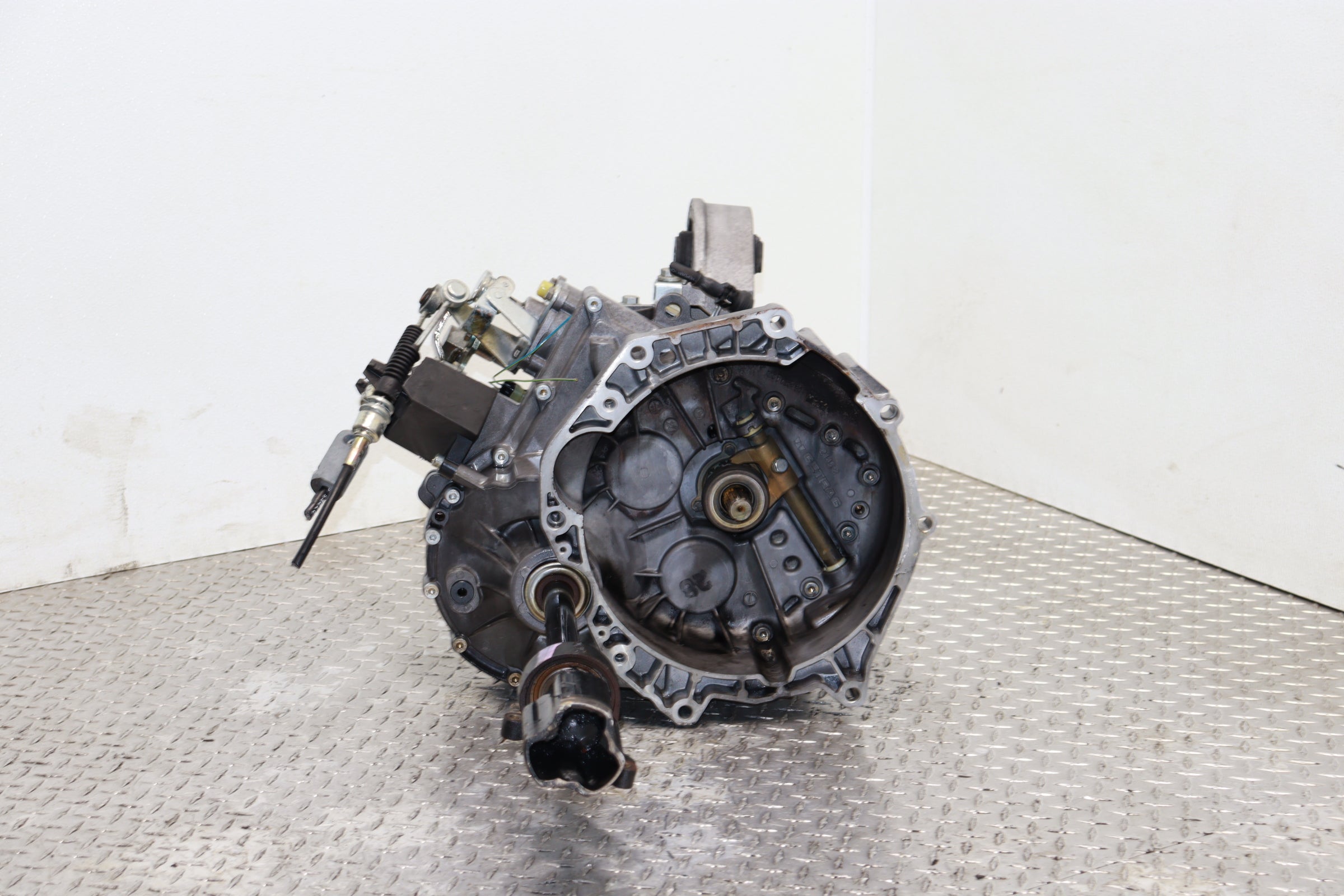 2002–2006 Mini Cooper S 6-Speed Manual Transmission (R53) – JDM