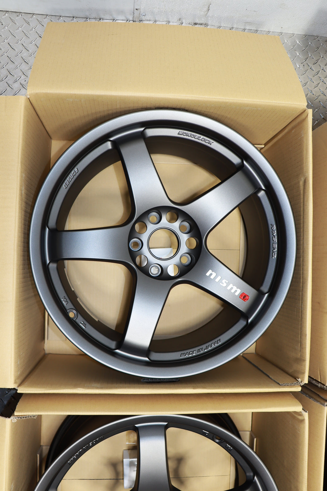 Nismo LMG T4 EVO Staggered Wheel Set – 19x9.5 +30 / 19x10 +25 – Matte Gun Black – 5x114.3