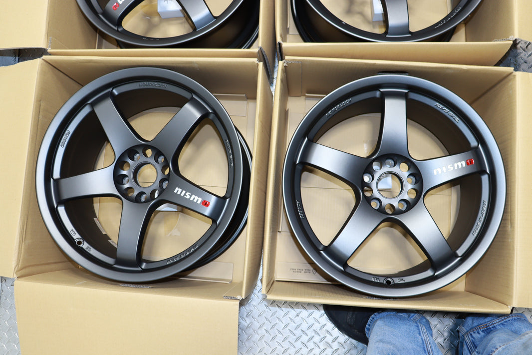 Nismo LMG T4 EVO Staggered Wheel Set – 19x9.5 +30 / 19x10 +25 – Matte Gun Black – 5x114.3
