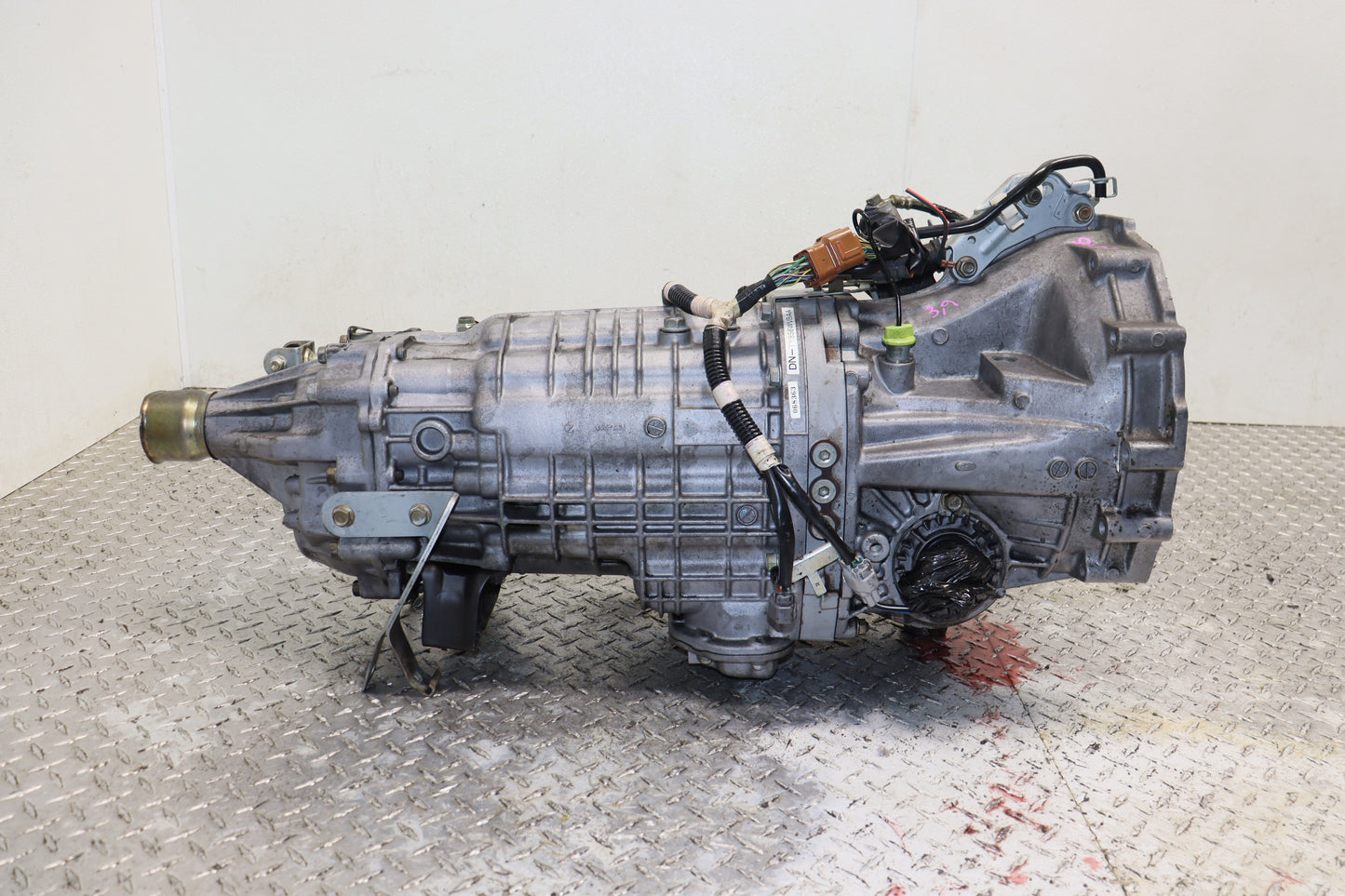 2004-2005 Subaru Legacy 3.0 or Specs.B 6Speed Manual Transmission -TY856WVBAA