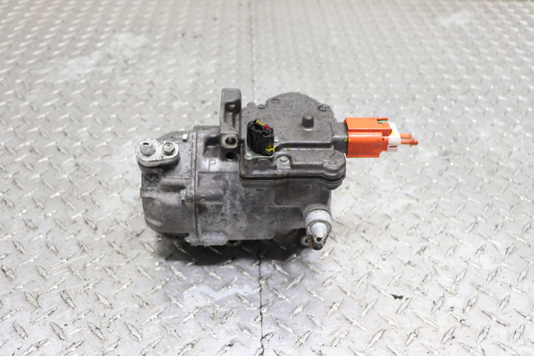 2010–2015 Toyota Prius OEM A/C Compressor Denso – Imported from Japan with 90 Days Warranty