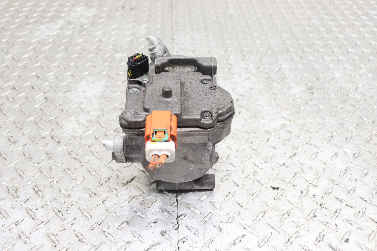 2010–2015 Toyota Prius OEM A/C Compressor Denso – Imported from Japan with 90 Days Warranty