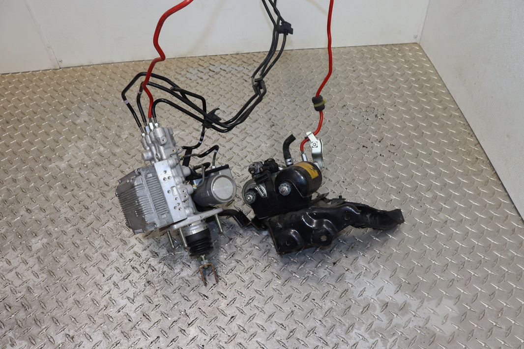 2010–2015 Toyota Prius Hybrid ABS Pump Anti-Lock Brake System OEM 47210-47310