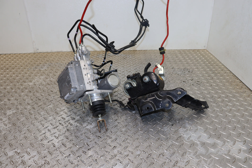 2010–2015 Toyota Prius Hybrid ABS Pump Anti-Lock Brake System OEM 47210-47310