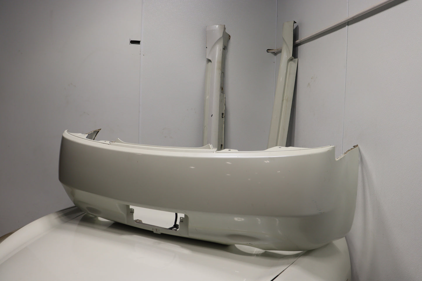 Infiniti G37S Coupe JDM Complete Front End Nose Cut & Rear Trunk Assembly White OEM